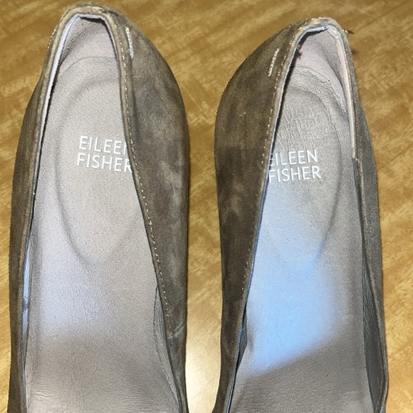 Eileen Fisher ladies wedge style green suede Hawk heels with pointy toe SZ 9.5 - Picture 5 of 10